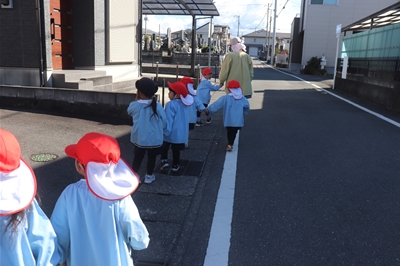 1.22 年少・ひよこお散歩 外遊び