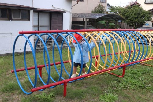 11.12 外遊び　お散歩（少）（ひよこ）