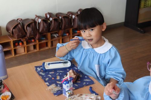 12.18 12月誕生会とケーキ